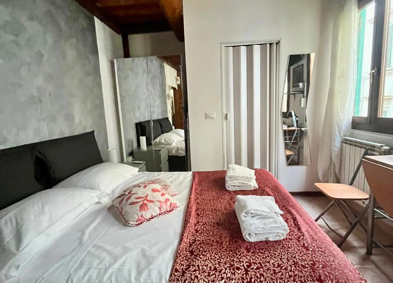 Mini Studio Very Central Close To The Train Station Firenze